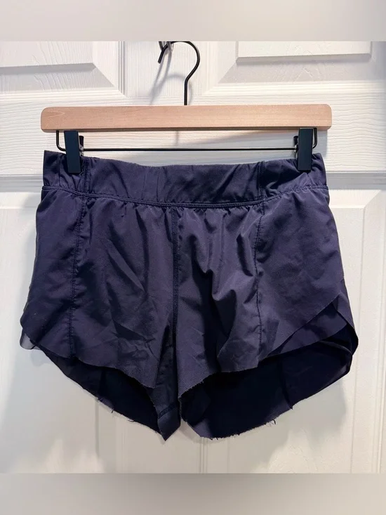 Lululemon Speed Up Scallop Hem Lined Shorts Black Mid Rise Women’s 14 in waist - Picture 2 of 6